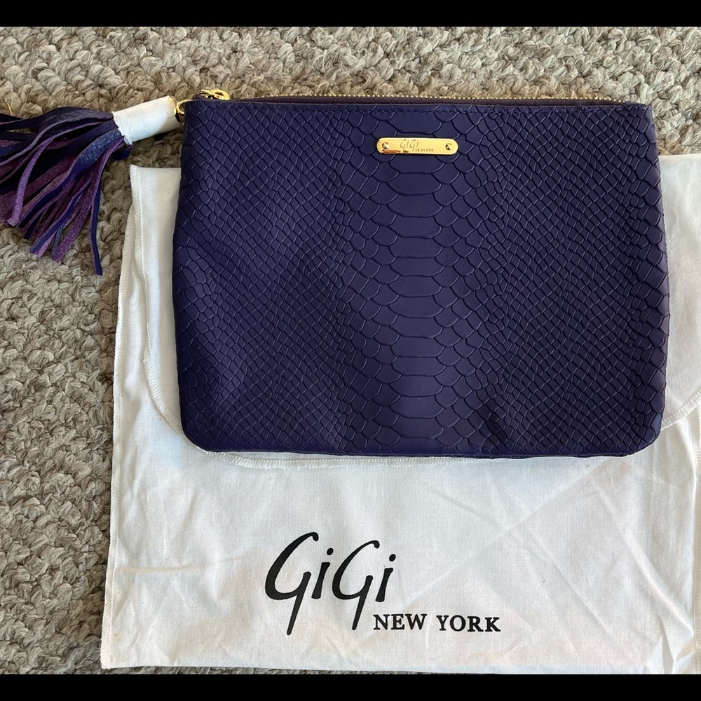 New without tags Gigi All in One Bag.  Gorgeous and never used
